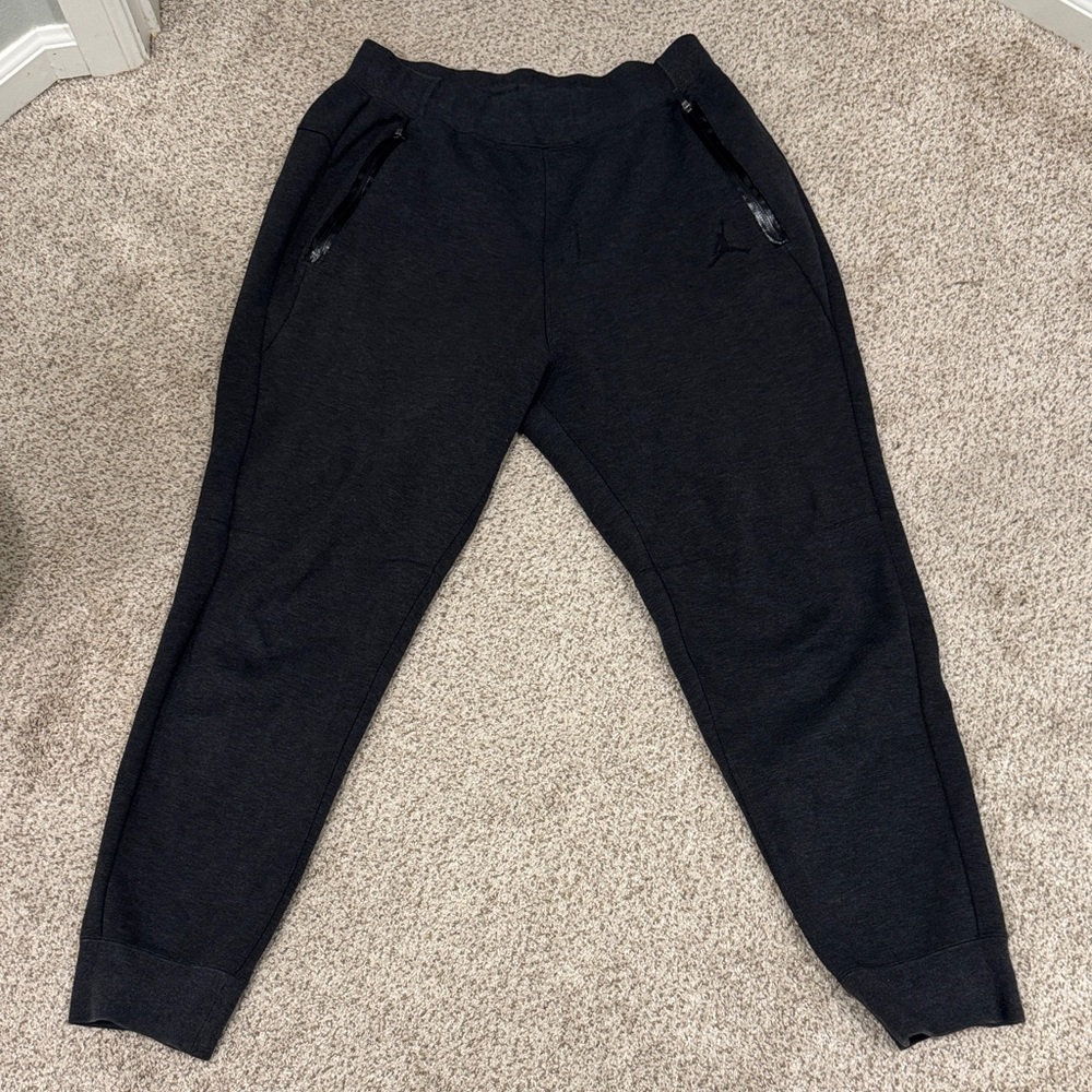Nike Jordan Men’s Black Jogger Sweatpants with Zipper Pockets
